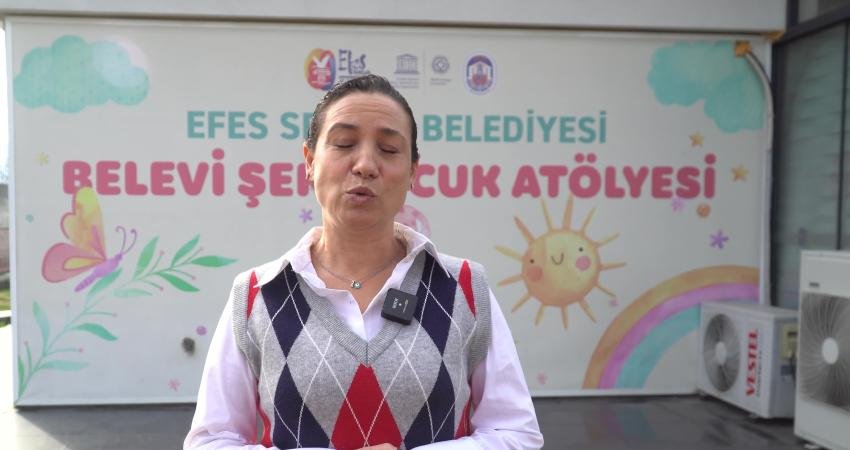 Efes Selçuk Belediye Başkanı Sengel: Atatürk’ün ismini de resmini de yüreklerden silemezsiniz İlkokul 1 ve 2. Sınıflarda çocuklara dönem sonunda verilen belgelerde