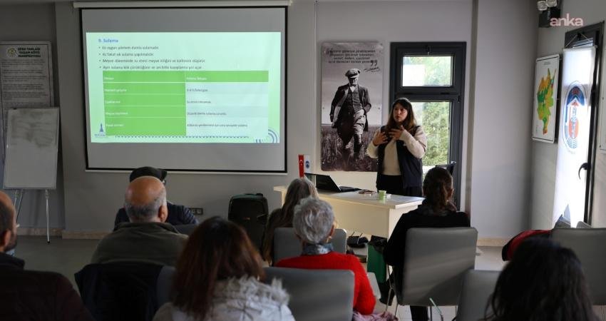 Efes Selçuk’ta üreticiye katkı sunan tarım eğitimi Efes Selçuk Belediyesi ile İzmir Büyükşehir Belediyesi Tarımsal Hizmetler Daire