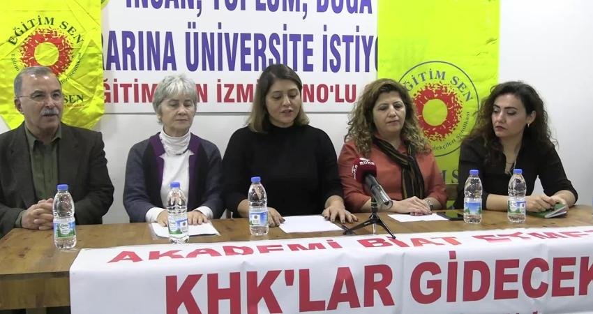 Eğitim Sen İzmir Üniversiteler (3 Nolu) Şubesi'nden, kamuyounda "Barış Akademisyenleri"