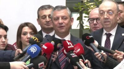 CHP Genel Başkanı Özgür Özel, TBMM Genel Kurulu'nda görüşmeleri devam