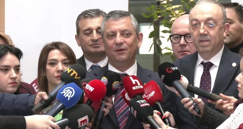 CHP Genel Başkanı Özgür Özel, TBMM Genel Kurulu'nda görüşmeleri devam