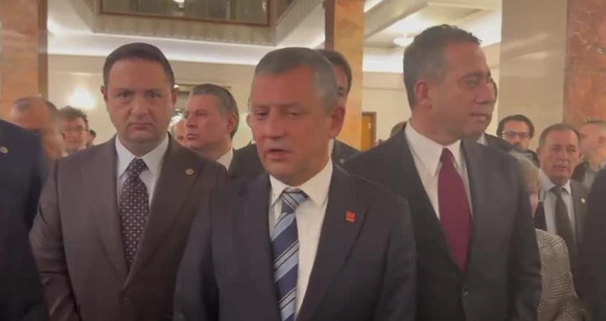 CHP Genel Başkanı Özgür Özel, en düşük emekli aylığının 20