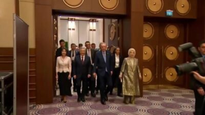 Cumhurbaşkanı Recep Tayyip Erdoğan, Özbekistan Cumhurbaşkanı Şevket Mirziyoyev ile düzenlediği ortak