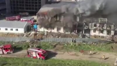 Esenyurt Orhangazi Mahallesi’nde bir inşaat şantiyesinde bulunan işçi konteynerlerinde çıkan