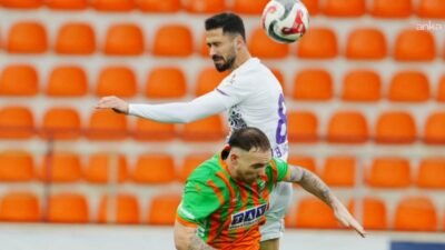 Süper Lig’in 20. haftasında Alanyaspor’a konuk olan Eyüpspor sahadan 3-1