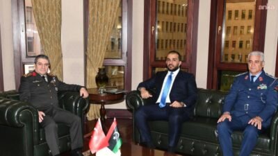 Genelkurmay Başkanı Orgeneral Selçuk Bayraktaroğlu, Libya Savunma Bakan Vekili Tümgeneral