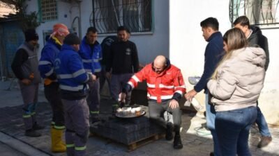 Germencik Belediye Başkanı Burak Zencirci, İstasyon Mahallesi’nde devam eden yol