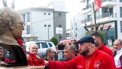 Gazeteci Yazar Uğur Mumcu, katledilişinin 33. yılında İzmir Güzelbahçe’de Uğur Mumcu