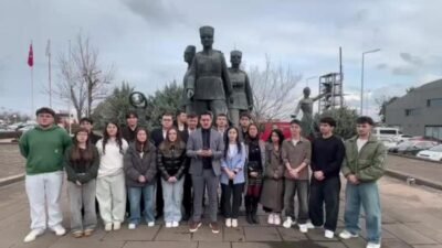 Halkçı Liseliler (Halk-Lis), ilköğretim 1. ve 2. sınıflara verilen karnelerden