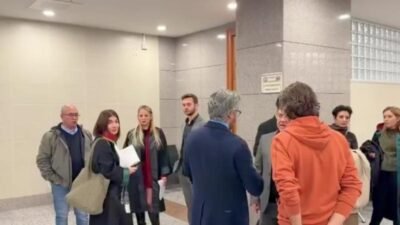 İstanbul Büyükşehir Belediye (İBB) Başkanı Ekrem İmamoğlu'nun düzenlediği basın toplantısında