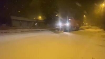 İstanbul’da sabah saatlerinden itibaren başlayan kar yağışı nedeniyle İstanbul Büyükşehir