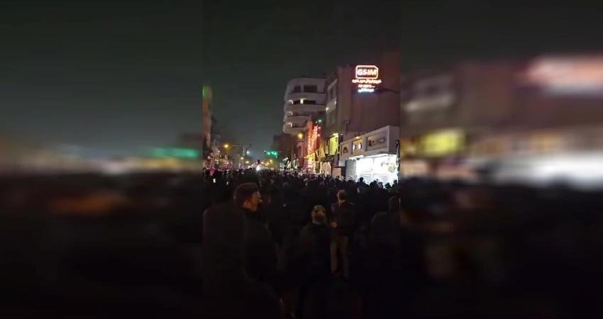 İran’da hükümet karşıtı protestoların 13’üncü gününde, ABD merkezli İnsan Hakları