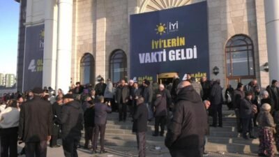 İYİ Parti 4. Olağan Kurultayı, Büyük Ankara Kongre Merkezi'nde yapılıyor.