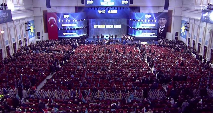 İYİ Parti 4. Olağan Kurultayı, Divan Başkanlığına İstanbul Milletvekili Cihan