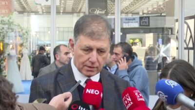 İzmir Büyükşehir Belediye Başkanı Cemil Tugay, AK Partili siyasetçilerin kendisine