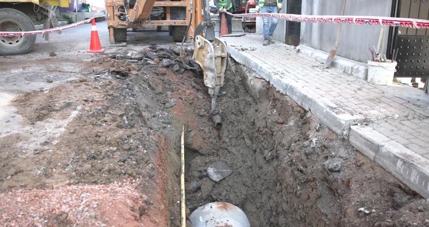 İzmir Büyükşehir Belediyesi, Dostluk Bulvarı ile Coşkun Kale Sokak’ı birbirine bağlayacak yolda sona yaklaştı İzmir Büyükşehir Belediyesi, Dostluk Bulvarı ile Coşkun Kale Sokak’ı birbirine