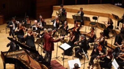 İZDSO’nun AASSM’de verdiği konserde hayatını kaybeden başkemancı Deniz Özasker anıldı.