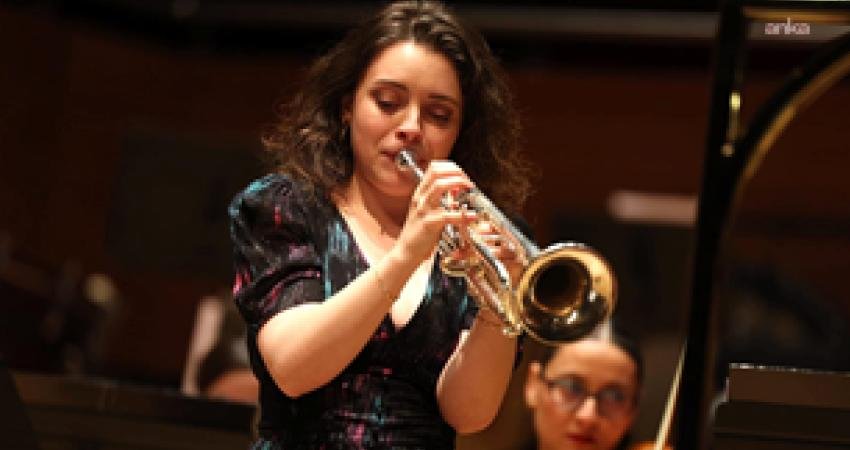 İzmir Oda Orkestrası, dünyaca ünlü trompet sanatçısı Lucienne Renaudin Vary