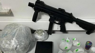 İzmir’de “kasten öldürme” ve “hükümlü veya tutuklunun kaçması” suçlarından 29