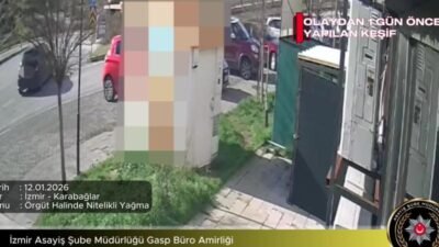 İzmir’in Karabağlar ilçesinde banka ATM’lerine para yükleme esnasında para taşıma