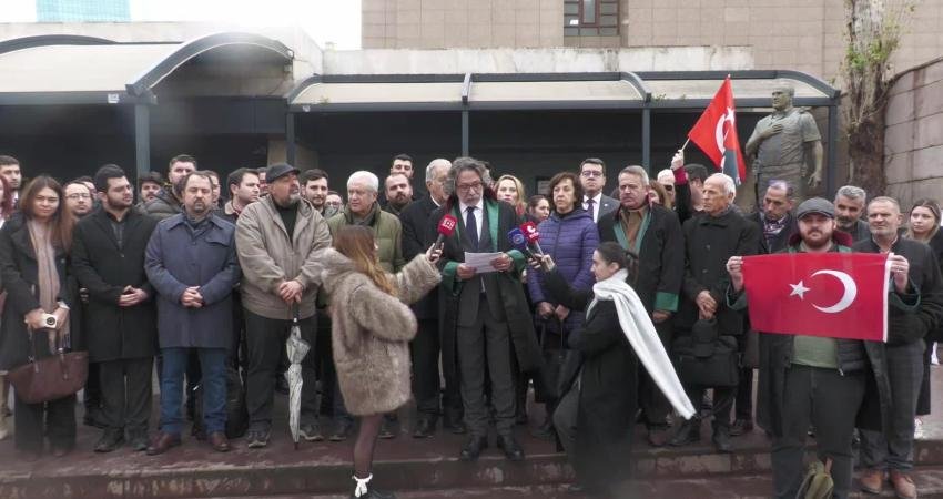 İzmir Barosu Cumhuriyetçi Avukatlar Grubu, Türk bayrağına yönelik saldırıları Bayraklı