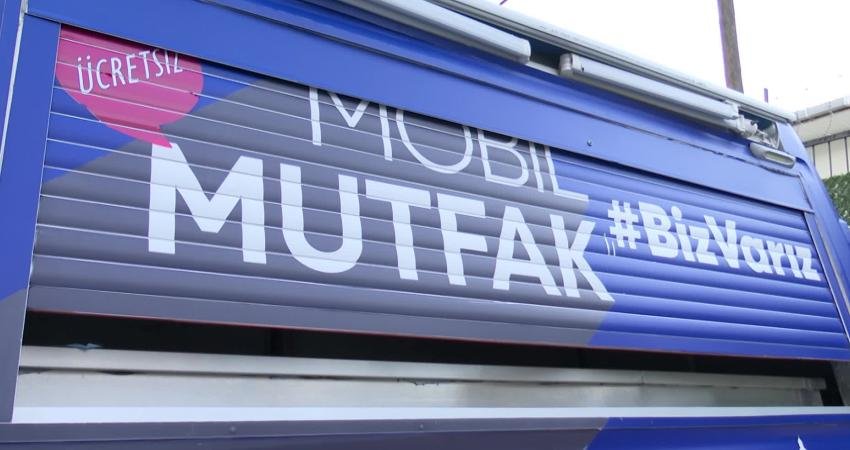 İzmir Büyükşehir Belediyesi, sosyal belediyecilik anlayışıyla çocukların güne sağlıklı başlamasını