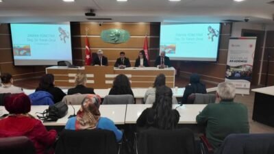 Bornova Belediyesi öncülüğünde hayata geçirilen Bornova Muhtarlar Akademisi, İzmir genelinden