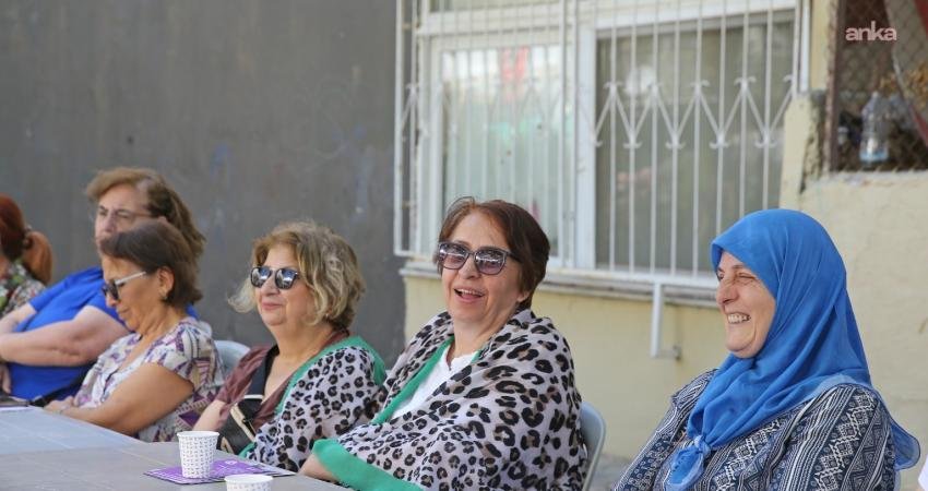 “Kadın Gücü” Karşıyaka’ya yayıldı Karşıyaka Belediyesi, toplumsal hayatta kadınların güçlenmesine destek vermek amacıyla başlattığı