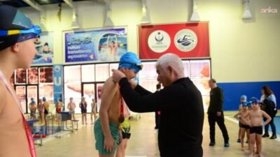 Kahramankazan’da düzenlenen Okul Sporları Yüzme Müsabakaları, genç sporcuların heyecan dolu
