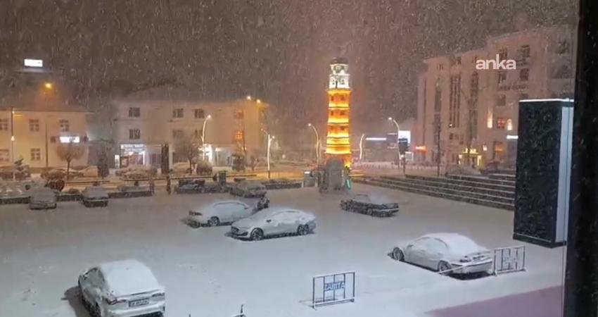 Yurt genelinde etkili olan kar yağışı ve olumsuz hava koşulları