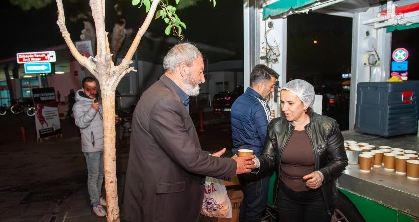 Karşıyaka Belediyesi, soğuk kış sabahlarını ısıtan sıcak çorba ikramını, 15