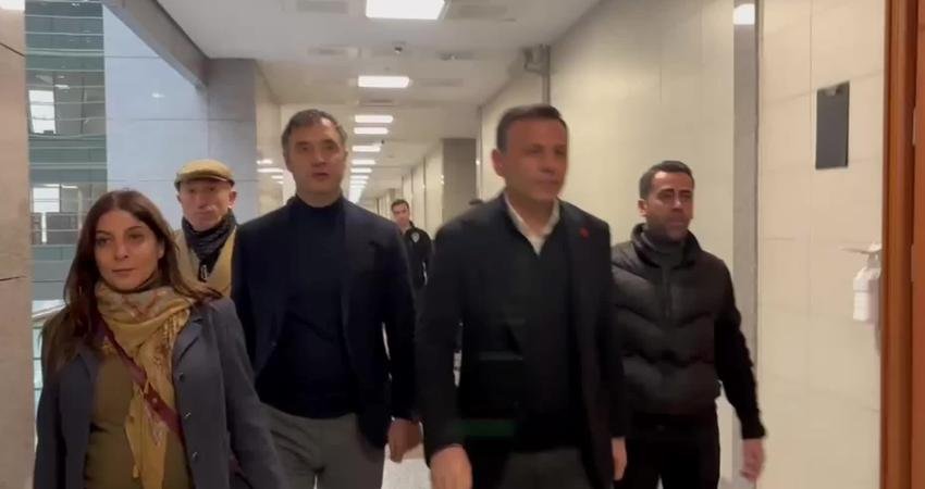 Eski Sarıyer Belediye Başkanı Şükrü Genç'in de aralarında bulunduğu 25