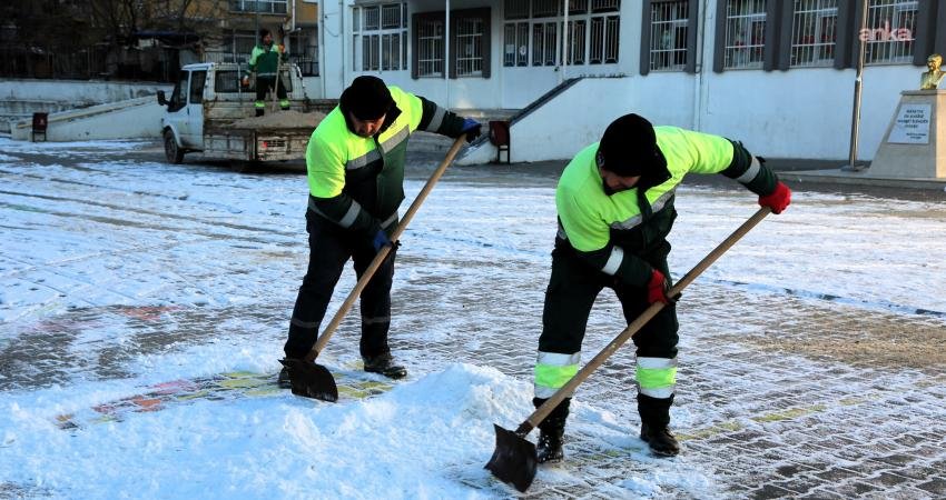 Keçiören Belediyesi, olumsuz hava koşullarının etkili olduğu günlerde eğitim öğretimin