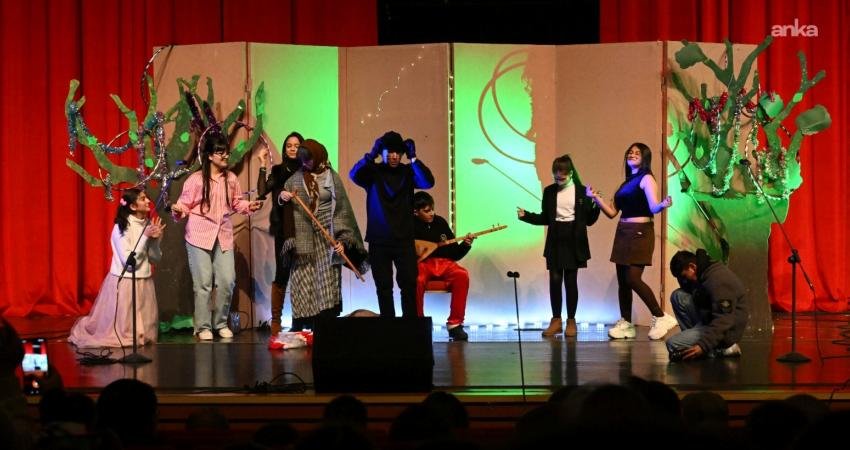 Kırşehir Belediyesi'nin çocukların yarıyıl tatillerini verimli ve keyifli geçirmesi amacıyla