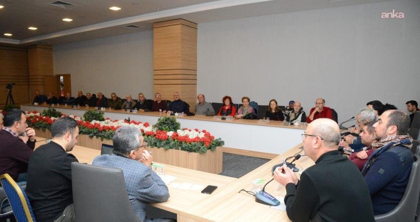 Kırşehir'de siyasi parti ve STK temsilcilerinin desteğiyle düzenlenen "Sömürge Madenciliğine
