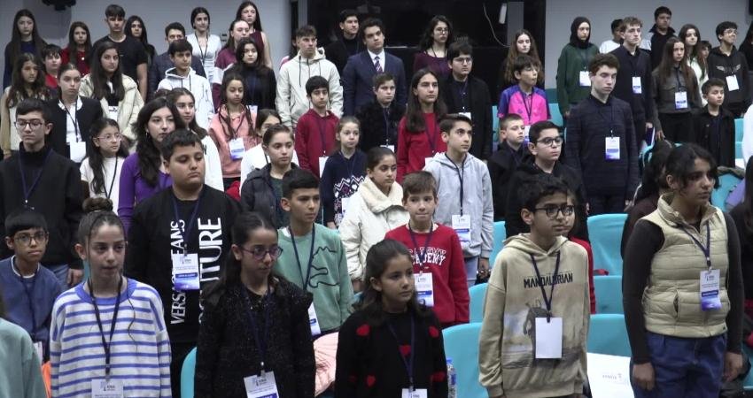 Konak’ın Çocuk Meclisi’nde seçim heyecanı Konak Belediye Başkanı Nilüfer Çınarlı Mutlu, Konak Kent Konseyi bünyesinde