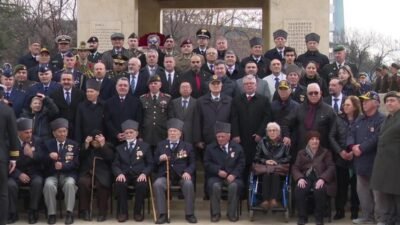 Türk askerinin Kore Savaşı'na katılarak Kumyangjang-Ni Muharebesi'nde kazandığı zaferin 75'inci