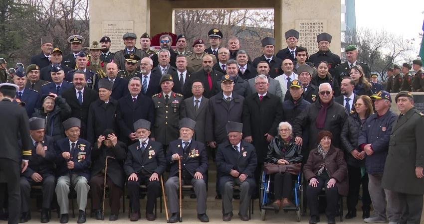 Kumyangjang-Ni Muharebesi’nin 75. yıl dönümü töreni Türk askerinin Kore Savaşı'na katılarak Kumyangjang-Ni Muharebesi'nde kazandığı zaferin 75'inci