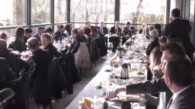 Saadet Partisi Genel Başkanı Mahmut Arıkan, "Her ne kadar Sayın