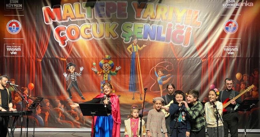 Maltepe Belediyesi’nin düzenlediği "Maltepe Yarıyıl Çocuk Şenliği" devam ediyor. Şenlik