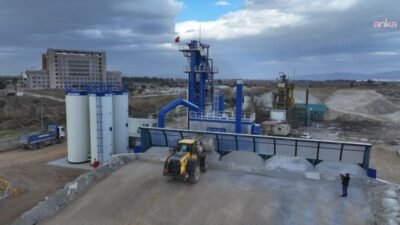 Manisa Büyükşehir Belediyesi, yol yapım ve bakım çalışmalarında kapasiteyi artırmak