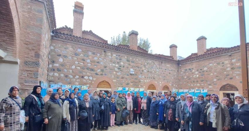 Manisalı kadınlar, kültür turlarıyla bölgenin tarihi ve doğal güzelliklerini tanıdı Manisa Büyükşehir Belediyesi’nin düzenlediği kültür turları, 2025 yılında da yoğun