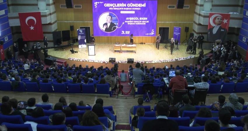 Ankara Büyükşehir Belediye (ABB) Başkanı Mansur Yavaş, "ücretsiz çorba dağıtımı"