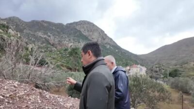 Marmaris’te etkili olan fırtına ve sağanak yağışın ardından İçmeler Mahallesi’nde