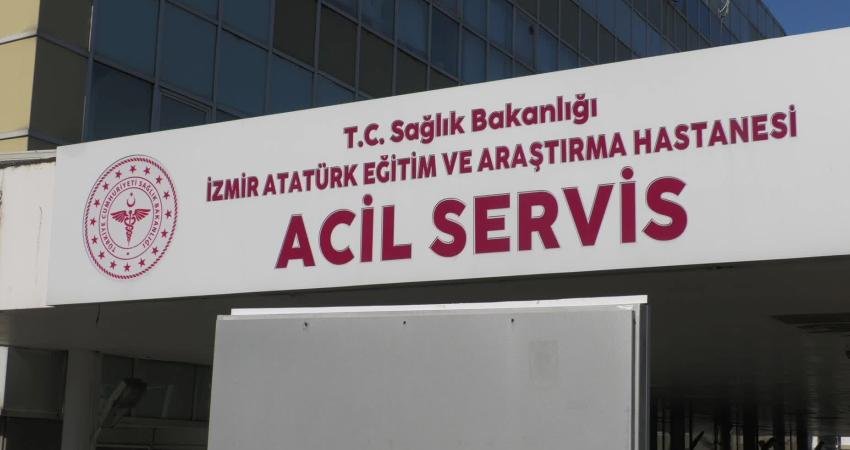 İzmir Atatürk Eğitim ve Araştırma Hastanesi’ne sevk edilen Mehmet Murat Çalık’ın