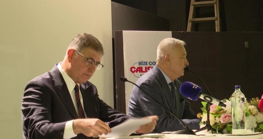 İzmir Büyükşehir Belediye Başkanı Cemil Tugay, Kemalpaşa’daki 49 mahallenin muhtarıyla