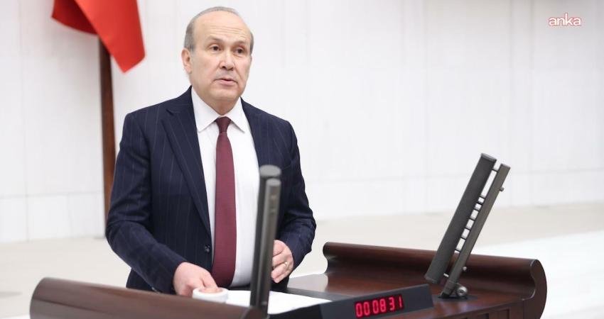 Namık Tan: “Gazze Barış Kurulu uluslararası bir teşkilat olduğuna göre üyelik için TBMM onayı gerekmiyor mu?” CHP Genel Başkan Yardımcısı Namık Tan, Türkiye’nin Gazze Barış Kurulu’na