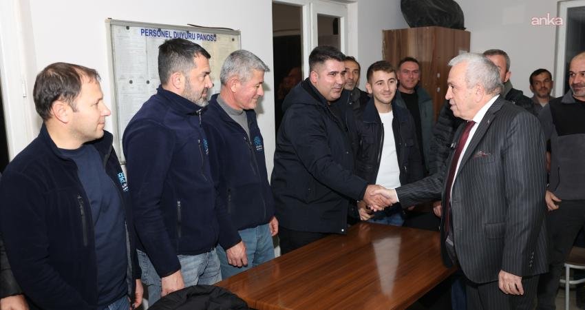 Nilüfer Belediye Başkanı Şadi Özdemir, kent ulaşımının aksamaması için 7/24