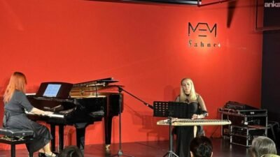 Nilüfer Belediyesi Dr. Hüseyin Parkan Sanlıkol Müzik Enstrümanları Müzesi’nde, kanun