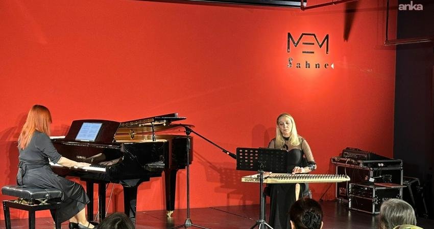 Nilüfer Belediyesi Dr. Hüseyin Parkan Sanlıkol Müzik Enstrümanları Müzesi’nde, kanun